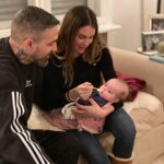 Bushido Instagram - Im November wurde Amaya noch über eine Magensonde ernährt. Gestern bekam Leonora schon das erste Mal Babynahrung mit dem Löffel. Wir sind so dankbar, dass wir diese Dinge heute erleben dürfen.