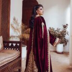 Buthaina Al Raisi Instagram – عربيا لالة 🦋🦋🦋
.
واضح غرامي للمغرب ولا ليلحين ؟؟ 🇲🇦🇲🇦🇲🇦
.
جلسة جميلة مع فريق اجمل ،، استمتعت بكل تفاصيل هاليوم 
.
Special thanks to the amazing team @saharsalehcouture @souhasalehmua @lanada_ @lucianoriad @sef_nour @bijoux_alaor_ Marrakech