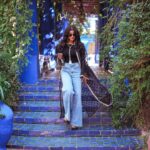 Buthaina Al Raisi Instagram – كن شيئاً يلفت القلب قبل أن يلفت النظر فجمال الاشياء ليس بشكلها إنما بالمعنى الجميل الذي فيه 🦋🦋🦋