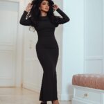 Buthaina Al Raisi Instagram – مساء الأشياء الجميلة كوجودكم 🦋🦋🦋
.
من القطع الناعمه والمميزة من كوليكشن شي ان الجديد ،، اي لوك حبيتوا اكثر ؟؟؟ .
واكيد مدلعتكم بكود خصم ( 15beeba )