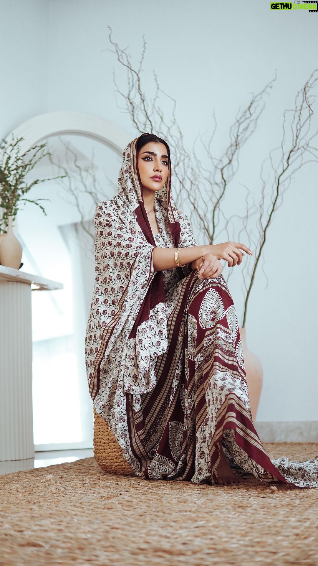 Buthaina Al Raisi Instagram - لعل رمضان يأتي بمعجزاته . ،، ويا مرحبا بأجمل ٣٠ يوم 🦋🦋🦋 رمضان كريم