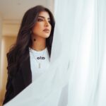 Buthaina Al Raisi Instagram - ما يزُرع داخل انفسنا ،، ينبت في ملامحنا . 🦋🦋🦋