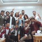 Buthaina Al Raisi Instagram - بأبرا كدابرا الدنيا ولعانه 🔥🔥🔥 مسرحيه مدتها ساعه وشويه حسيتهم ١٠ دقايق من الحمااااااس … الطاقه مليون والابداع ماله حدود والجمهور كان مولعها .. بدعتوا شباب وهالشي مو غريب عليكم … شكراً عالعرض الي طاقته مليون فولت 🔥🔥🔥 بدر شعيبي طاقه مالها حدود . نجوم المسرحيه ولعتوها 🔥 Kuwait