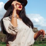 Buthaina Al Raisi Instagram - SAFARI vibes 🦋🦋🦋 Giraffe Manor