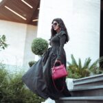 Buthaina Al Raisi Instagram - الطُرق الوحيدة التي تستحق ان نسلكها .. هي تلك التي تؤدي الى اعماقنا 🦋🦋🦋 مكان حلو كتير
