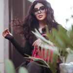 Buthaina Al Raisi Instagram - الطُرق الوحيدة التي تستحق ان نسلكها .. هي تلك التي تؤدي الى اعماقنا 🦋🦋🦋 مكان حلو كتير