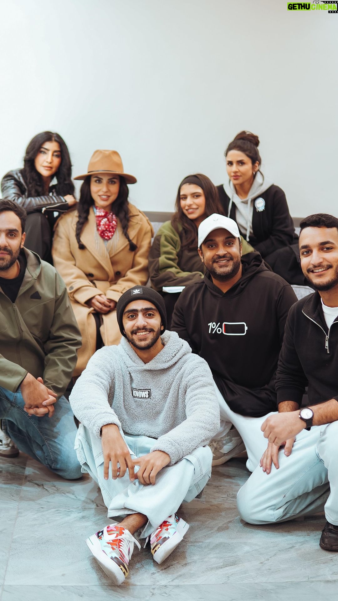 Buthaina Al Raisi Instagram - تتوقعون منو فينا الطيب ومنو الشرير ؟؟ . ونقول الوعد بالعيد ان شاء الله وفريق ال ( cowboy ) بيولعها معاكم Kuwait City
