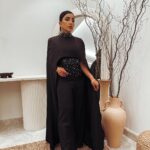 Buthaina Al Raisi Instagram – هالمره صج احترت بالاختيار ،  الكوليكشن الي نازل من شي ان قوي ،، تفوقوا بالتصاميم والخامات والاسعار 🦋🦋🦋
.
الي يجهزون للعيد لا تنسون كود الخصم  arab18 
. وكالعاده لازم اسألكم اي لوك حبيتوا اكثر ؟؟
#sheinramadan  @shein_ar