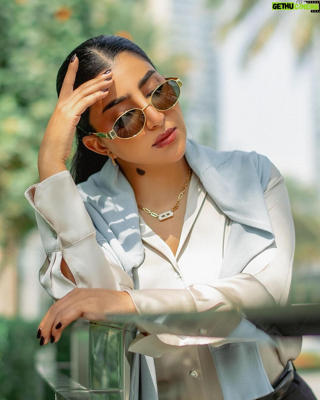 Buthaina Al Raisi Instagram - Falling for myself 🦋🦋🦋