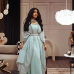 Buthaina Al Raisi Instagram - على ايش بالك مشغول ؟؟ Kuwait