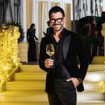Álvaro Morte Instagram - Anoche hice el primer brindis de las Navidades con mis amigos de @moetchandon Un gusto acompañaros siempre! #toastwithmoet #moetchandon @giorgioarmani @breitling