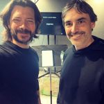 Álvaro Morte Instagram – Esta mañana con #jorgedorado trabajando la postproducción de #objetoslapelicula
