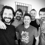 Álvaro Morte Instagram - La familia. Ay, lo que os quiero! #juntosdesdelos15 @chetecavas @luisbelo21 @benjaminsanchezrodal #tonicavas