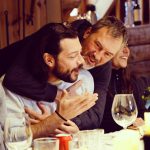 Álvaro Morte Instagram - Reunirse con gente bonita y aprovechar para celebrar la vida. Que en estos tiempos es bien importante acordarse. Felicidades @j.o.s.e_mora Cuántas veces pudimos cantarte el “cumpleaños feliz”? Gracias @audispain @silviacar #audidrivingexperience #baqueiraberet