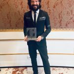 Álvaro Morte Instagram – Muchas gracias @gentlemanspain Qué orgullo recibir este premio. Enhorabuena a todos los ganadores.

#premiosgentleman 

👔 @leshommes_official @golf_s.a @emilia_dagostino ⌚️ @breitling