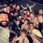 Álvaro Morte Instagram - Queda nada para que la podáis ver. Nada. Nosotros la hemos podido ver hoy. Y solo voy a deciros: MADRE MÍAAAAAAAAA!!!!! It’s almost here. Almost. We met and could watch it today. And I just can say: OH, MY GOOOOOOD!!!! @lacasadepapel @vancouvermediaproducciones @netflix #lcdp5