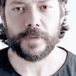 Álvaro Morte Instagram - Ahora sí. @greenpeace_esp