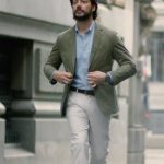 Álvaro Morte Instagram – “Siempre que abro mi armario encuentro lo que necesito. Siempre”. Descubre la nueva colección de Emidio Tucci con @alvaromorte. #SoyEmidioTucci #MyECIFashion