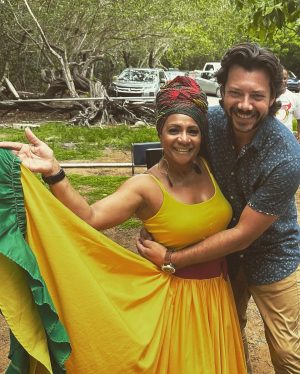 Álvaro Morte Instagram - Madre mía… Hace solo una semana que regresé de Puerto Rico y ya no puedo aguantar las ganas de volver. Menudo viajazo. 

El Caribe perfecto (esas playas…). El destino perfecto (aventura, golf, gastronomía, historia…). Y, desde luego, la gente perfecta (Alexandra, Xiomara, Vivi, os adoramos!)

Gracias @discoverpuertorico @ctpuertorico @iberia por hacerlo posible. #ad Ya pensando en la próxima.

Un beso fuerte, mi querido Puerto Rico!