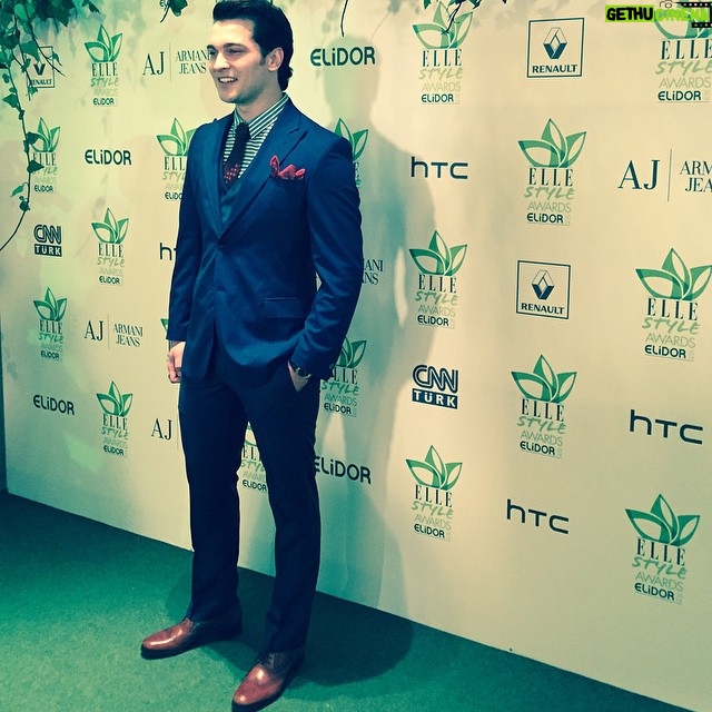 Çağatay Ulusoy Instagram - #ELLEStyleAwardsElidor2014 #dogayesilgiyer