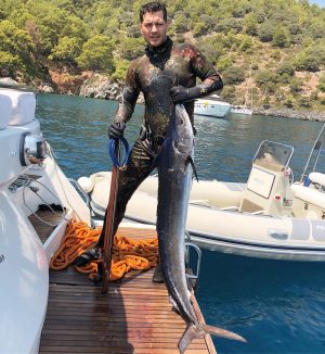 Çağatay Ulusoy Instagram - İyi bayramlar