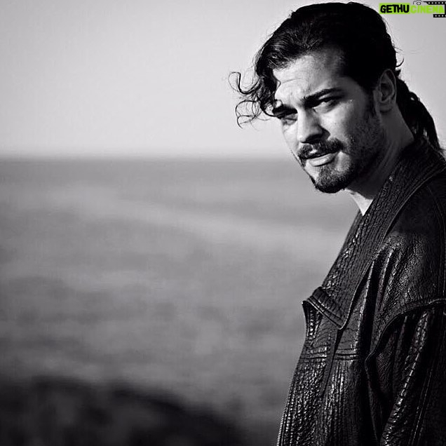 Çağatay Ulusoy Instagram -