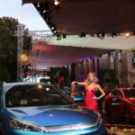 Çağla Şıkel Instagram - Dünyanın elektrikli otomobil devi @bydauto.turkiye ülkemize geldi 🥳 Çevre dostu birbirinden şık bu otomobillerle test sürüşüne çıkmak için sabırsızlanıyorum. ♥️ @bydauto.turkiye #BYD #BYDTurkiye #BugünYarınDaima İşbirliği