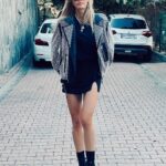 Çağla Şıkel Instagram – Nereye gidiyorum?🖤