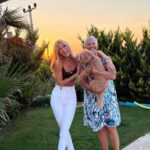 Çağla Şıkel Instagram – Annemmmm🧿❤️🤲🏻