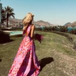 Çağla Şıkel Instagram – Sanmasınlar asla, seni benden ayrı
Savrulur savrulur, saçlarında hayatın.
Seni sorsunlar benden, bi’ tek ben anlarım…#Bodrum🤍🍒

 

 #reklam #işbirliğideğildir