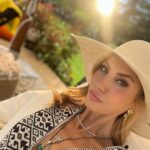 Çağla Şıkel Instagram - Cumartesi çalışanları 🎥💫🤍