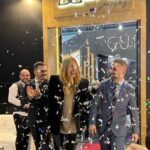 Çağla Şıkel Instagram – Nefis bir günden geriye kalanlara bakmanın mutluluğu gururu… 🙏🏻 @erensurmeren @erol_drms @hakanakkaya @basak__leyla @emajewellery 💫⭐️🙏🏻 #isbirligi