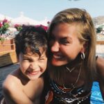 Çağla Şıkel Instagram – Bu kadar çok  sevileceğini bilsen kaç kez gelmek isterdin dünyaya? Bugün itibariyle 10. kez İyi ki doğmuşsun iyi ki doğmuşsun iyi ki doğdun oğlum defalarca iyi ki doğdun Uzayım iyi ki…

Geçen gün Uzay ve Annesi 👇🏼

👩Seni ne kadar çok sevdiğimi biliyorsun peki ama bunu en çok ne zaman hissediyorsun Uzay ?☺️
🙎🏻Ben mutlu olduğum zaman.
👩 -? 😢?
🙎🏻-Çünkü ben mutlu olduğum da sen daha çok mutlu oluyorsun Anne.
#uzayım10yaşında 🧿❤️