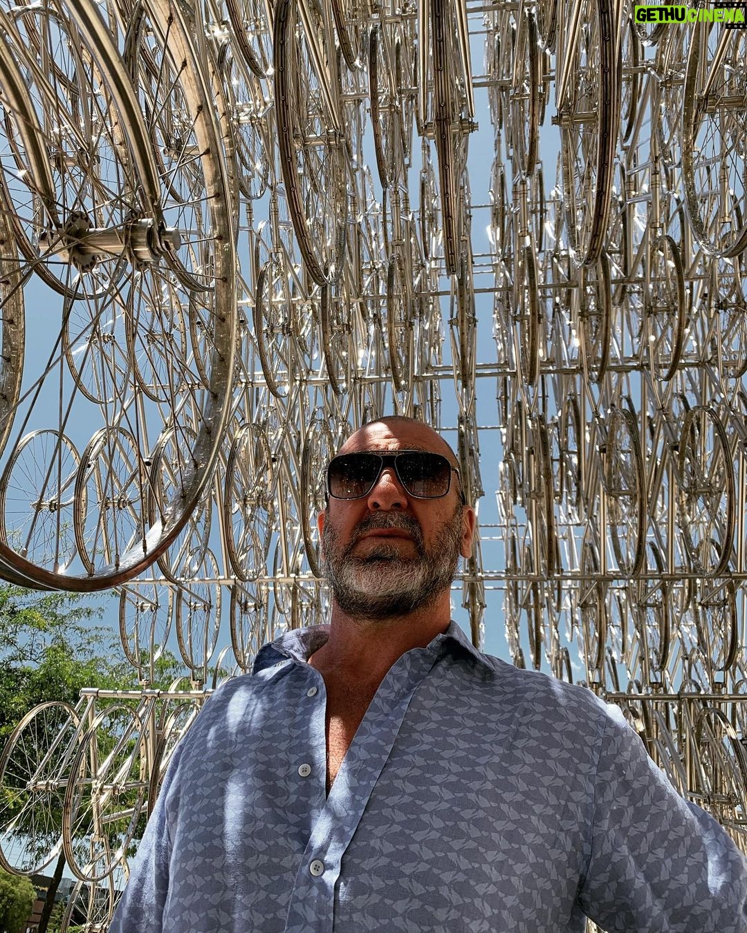 Éric Cantona Instagram - A flock of bikes #aiweiwei