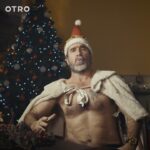 Éric Cantona Instagram - Merry Christmas! I bring you the King's Speech with @OTRO, live on their YouTube channel now including my predictions for 2020... #KingsSpeech #Christmas #QueensSpeech