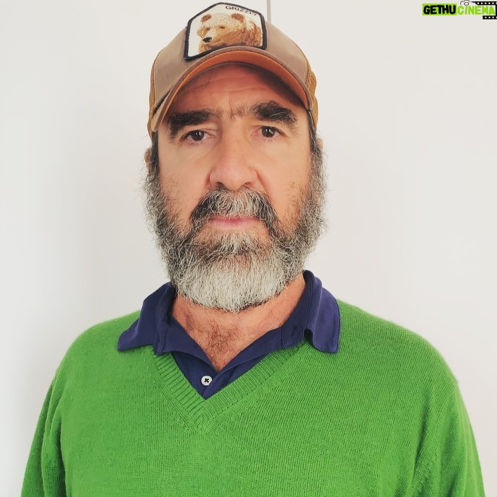 Éric Cantona Instagram - I would like to announce you that I appoint myself as the manager of a National team, « The No Borders National Team ». We hope to qualify for the Football Worldcup 2030. @commongoalorg @fifaworldcup #nobordersnationalteam