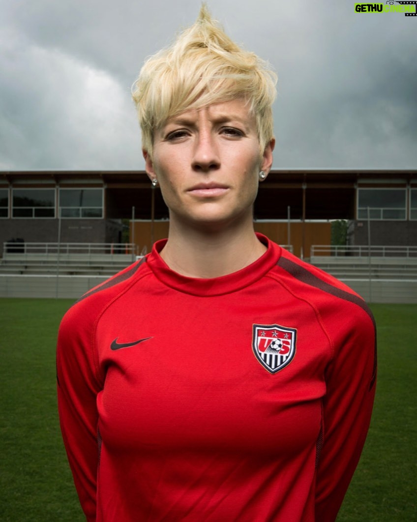 Éric Cantona Instagram - So great on and off the football field! @mrapinoe