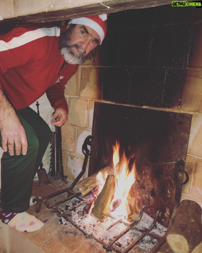 Éric Cantona Instagram - Happy Christmas!
