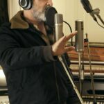 Éric Cantona Instagram - My first EP « I ll make my own heaven” Released on 20/10 in digital Vinyl 10 inch available for preorder only on the official store👉 link in bio Signed edition in limited quantity. Out 8/12 RDV le 20/10 pour découvrir l’EP 4 titres « I’ll Make My Own Heaven » en digital sur toutes les plateformes. Exclu Club : précommandez le vinyle dédicacé (quantité limitée) uniquement disponible sur la boutique du Club Cantona sings Eric 👉lien en bio Sortie 8/12