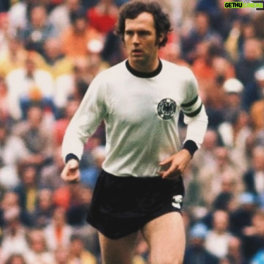 Éric Cantona Instagram - One of the best manager I have been lucky to work with. Rest in Peace Mister Franz Beckenbauer #franzbeckenbauer