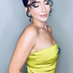 Öykü Gürman Instagram – “Işığı önüne al yürü. Gölgen arkandan ister gelsin ister gelmesin.” Arif Nihat Asya Şair