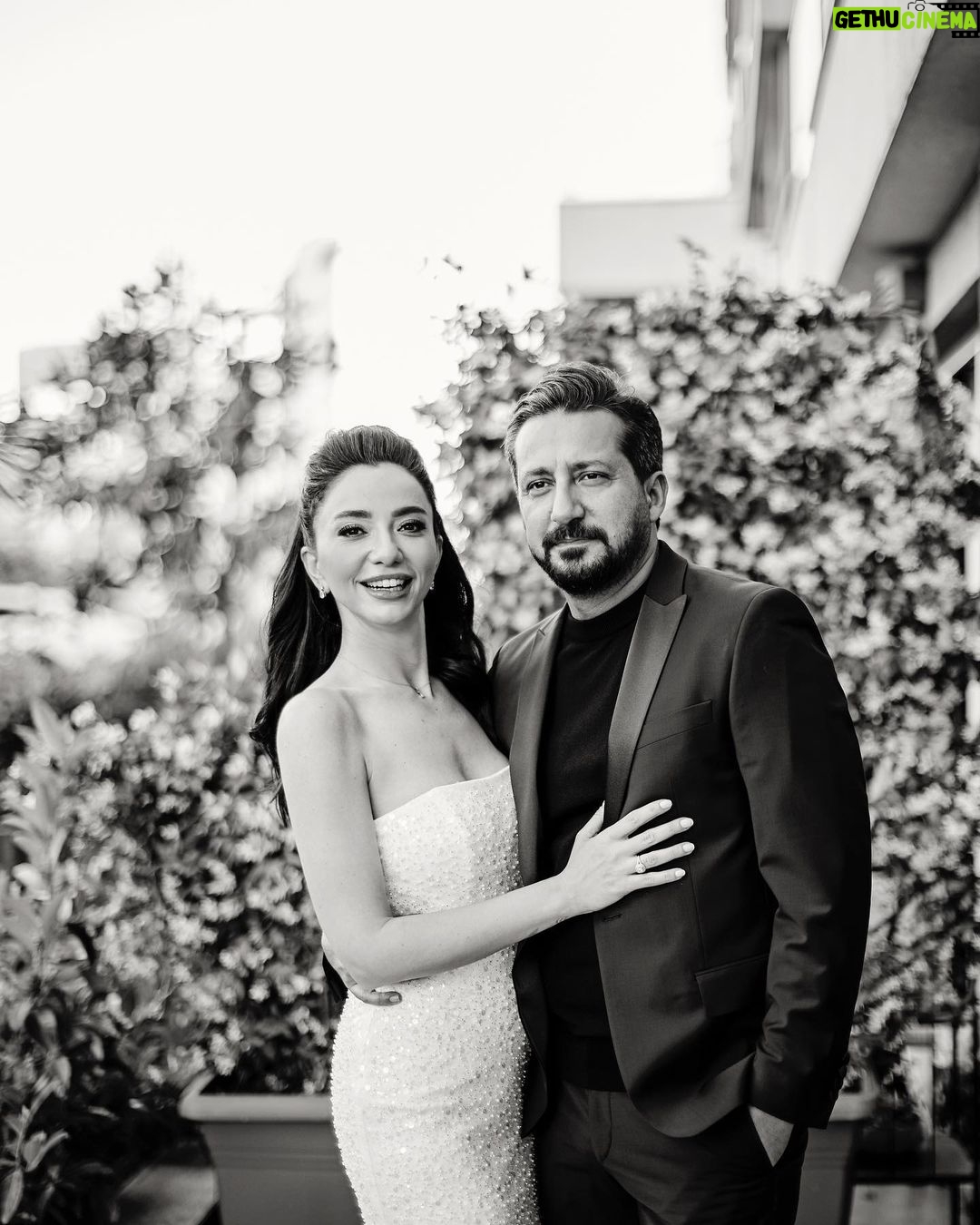 Öykü Gürman - 34.7K Likes - 📸 @nilgunkara #photography
#aile ❤️☺️🙏🏼