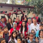 Öykü Gürman Instagram - Türk Kızılayının #sevgimagazasi etkinliğine katıldık. Değerli davetiniz,çalışmalarınız için çok teşekkür ederim. #ruhunuzasağlık Bir milletin ilerlemesindeki temel taş çocuklardır! Çocuklara gereken değeri verirseniz, ilgiyi, şefkati gösterirseniz, onlar da bir gökkuşağı edasıyla geleceği renklendireceklerdir. #kartal #kızılay #23nisanulusalegemenlikveçocukbayramımız #kutluolsun @kizilay @kartalkizilaysube @kizilaykartalkadin @genckizilay34kr sayın @huseyin_ozkull ‘a İstanbul milletvekili Sayın Osman Boyraz’a @osman_boyraz_ @osman__boyraz Anadolu Adalet Sarayı başsavcısı Sn. V. Başak Eryılmaz’a en içten teşekkürlerimle. #iyikikızılayvar #çocukgülersedünyagüler "Çocuklar geleceğimizin güvencesi, yaşama sevincimizdir. Bugünün çocuğunu, yarının büyüğü olarak yetiştirmek hepimizin insanlık görevidir." "Milletin bağrında temiz bir nesil yetişiyor. Bu eseri (Türkiye Cumhuriyeti Devleti) ona bırakacağım ve gözüm arkamda olmayacak.” #mustafakemalatatürk ❤️🇹🇷🇹🇷🇹🇷