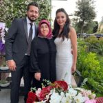 Öykü Gürman Instagram – Bu şahane fotoğraflar için teşekkür ederiz canım @nilgunkara ❤️🙏🏼🧿 
Ne güzel anlar yaşadık hep birlikte.  #aileherşeydir❤️