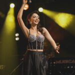 Öykü Gürman Instagram – Sahne 💫 #konser #müzik 

Sen bir balığın ezberinde bile kalırsın.

Ahmed Arif der ki: ”Bir gönül inceliğidir, bir insana değerli olduğunu hissettirmek.”

Saç: @senelbozkurt_ 
Makyaj: @sevimeminn 

@10uroz @fatihicmeli @tuuubiiis @madenvedat53 #ekipcandır 🤲🏻❤️🧿💃🏻@tutkucan80 @gungorkahraman_official @salihyasargunes @taner_keser @ahmet_www_ @mkendirli @tcirfanbabacan @slekesizgoz
