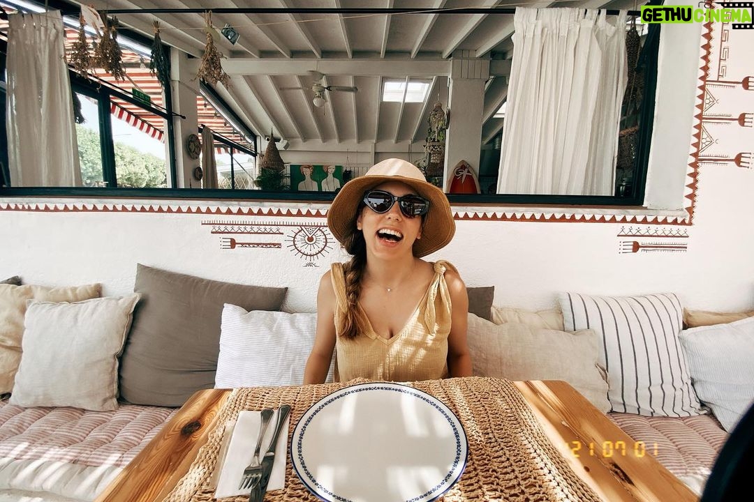 Öykü Karayel - 219K Likes - Summary 🌞