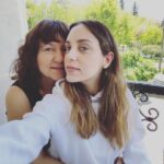 Öykü Karayel Instagram - Anneler günüm kutlu olsun😋 Senin de annişşiim 😜 @yesimkarayel