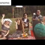 Öykü Karayel Instagram – Çok özel ve güzel küçük bir anı.. Canımın içi ne de çok seviyorum seni aferin.. #Repost @canbonomo 
・・・
Benim için çok değerli olan “Güneş”e bir video çekmeye karar verdiğimizde şarkının anısına ve enerijsine uygun bir hikaye tasarlamak istemediğimizi fark ettik. Bu çok gerçek bir şarkı ve herhangi bir kurgu bu gerçekliğe ayak uyduramayacak, aksine belki samimiyetinden ve gücünden çalacaktı. Hikayesel bir anlatı yerine yıllar sonra geri dönüp baktığımız zaman kendimizle ve kurduğumuz bu dostlukla gurur duyacağımız, hareketli bir fotoğraf çekmeye karar verdik. Canım kardeşim Ali Rıza Şahenk @alirizasahenk yönetti bizi. Hayatım boyunca unutmayacağım bu muhteşem hatırayı bana bahşeden güzel dostlarım; kuşlar konsun yollarınıza, eksik olmayın sakın! Dönüp baktıkça hep güzel şeyler hatırlayalım. Keyifli seyirler… 
..
Söz & Müzik: Can Bonomo
Düzenleme: Can Saban
Davul: Alpar Lü
Bas ve Klarnet: Orhan Deniz
Gitarlar, Synthesizer, Akordiyon: Can Saban
Kayıt, Mix, Mastering: Ali Riza Sahenk (The FatLab)
Kapak: Joel Özkesen

Yönetmen : Ali Rıza Şahenk
Kurgu: Ali Rıza Şahenk
Prodüksiyon: Kazım Çakır

Teşekkürler
(alfabetik sırayla)

Ada Deniz Sayıner
Berfu Merve Bolulu
Burcu Erim
Can Bonomo
Can Saban
Can Temiz
Çağrıhan Yapıcı
Ece Çelebioğlu
Eda Akkır
Ferhat Zamanpur
Gökhan Akkan
Kemal Arslan
Nihan Şahenk
Orhan Deniz
Ozan Arslan
Öykü Karayel
Pooya Kara
Sena Balkaya Arslan
Tibet Akarca
Team Bonomo
Yeji Dohada Polonezköy