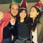 Öykü Karayel Instagram – Boş boş konuştuk, dinlemeyin.. #terasnoir 🎊 ⛄️❄️🎄🎊