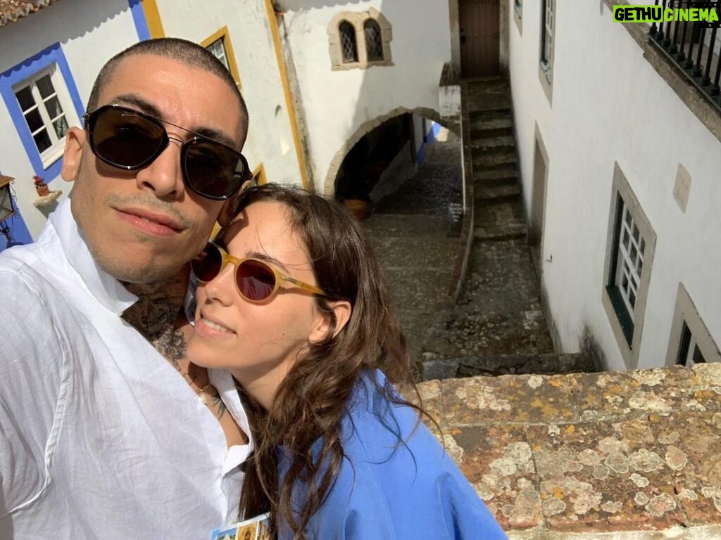 Öykü Karayel Instagram - Portekiz yeni aşkımız🇵🇹🎈 Óbidos, Portugal